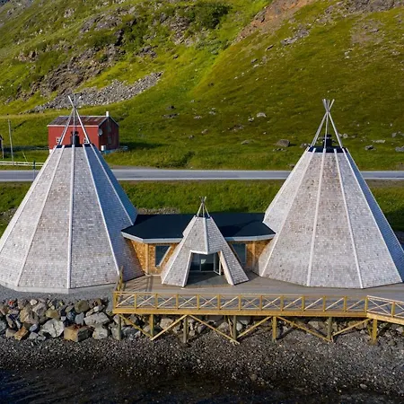 Sarnes Seaside Feriehus