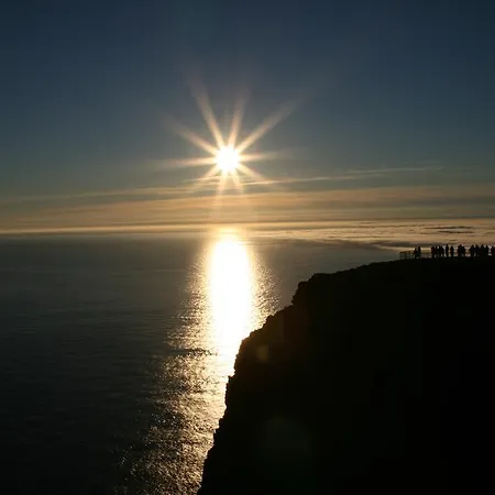 بيت للعطل Sarnes Seaside Honningsvåg