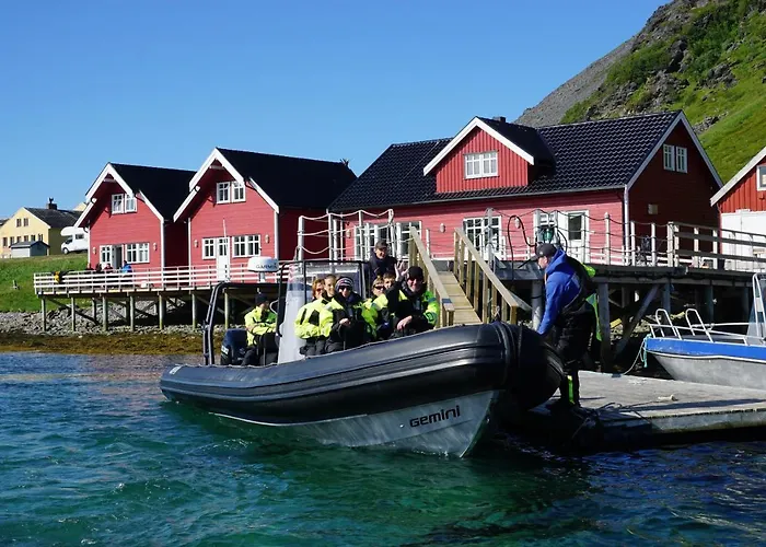 Semesterbostad Sarnes Seaside *